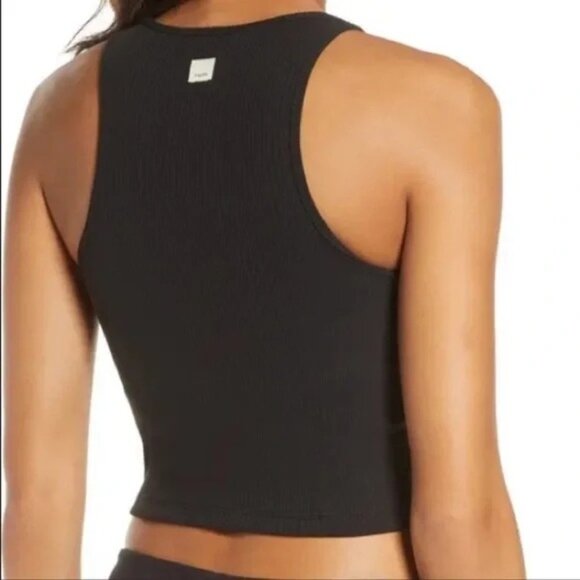 Vuori Black Plyo Crop Ribbed Tank Top Built In Bra Size XS - Picture 2 of 5
